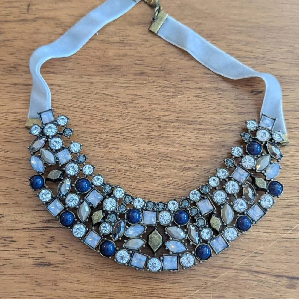 Premier Designs Antique Gold Necklace - Picture 4 of 4